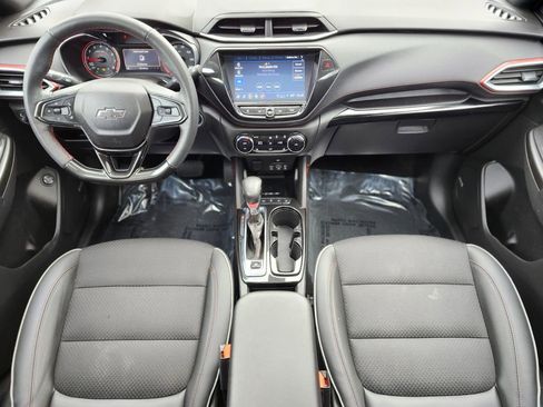 Used 2023 Chevrolet TrailBlazer RS w/ Sun and Liftgate Package image 10