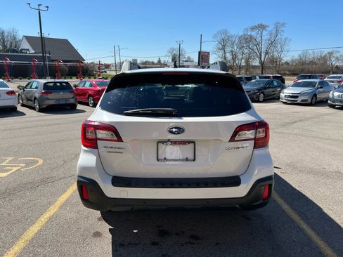 Used 2018 Subaru Outback 2.5i Limited image 6