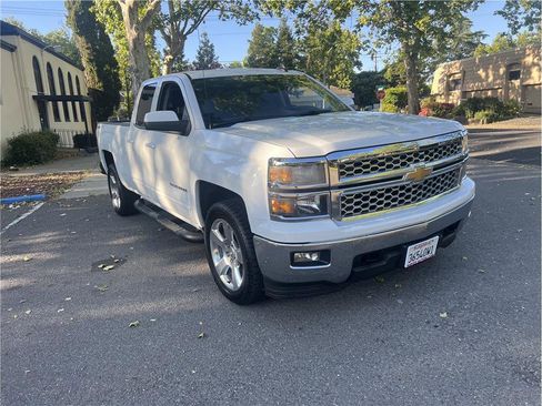 Used 2015 Chevrolet Silverado 1500 LT w/ LT Convenience Package AWD/4WD image 1