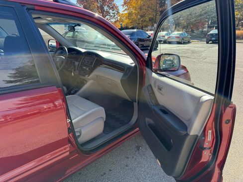 Used 2003 Toyota Highlander 4WD image 18