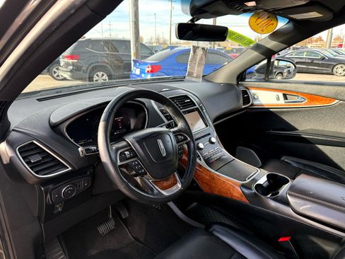 Used 2019 Lincoln Nautilus Reserve w/ Ultimate Package image 10