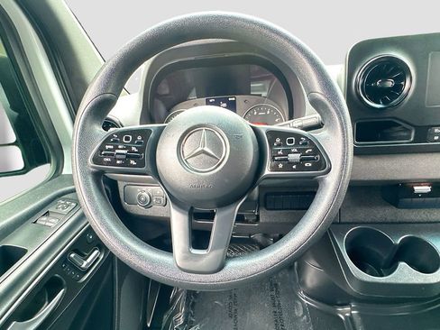 Used 2023 Mercedes-Benz Sprinter 144 Cargo image 18