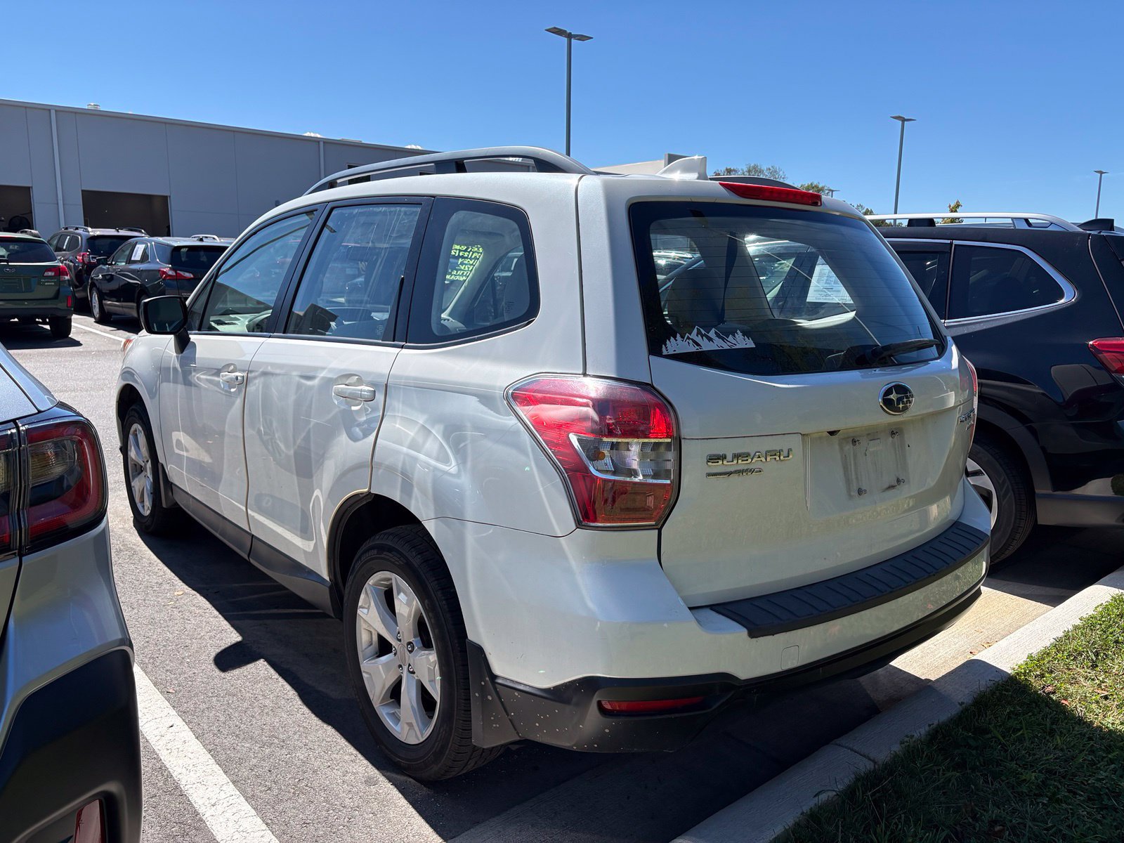 Used 2016 Subaru Forester 2.5i w/ Alloy Wheel Package AWD/4WD image 4