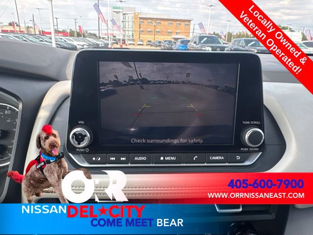 Used 2025 Nissan Rogue SV FWD image 24