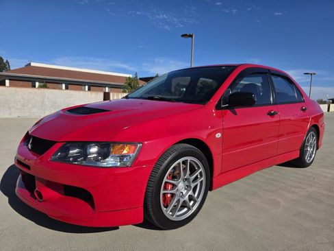 Used 2006 Mitsubishi Lancer Evolution RS AWD/4WD image 3