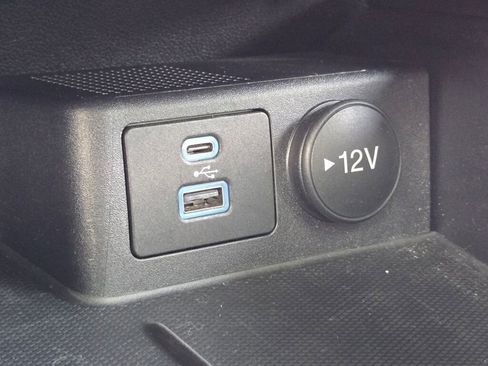 Used 2022 Ford Escape SE w/ Cold Weather Package image 34