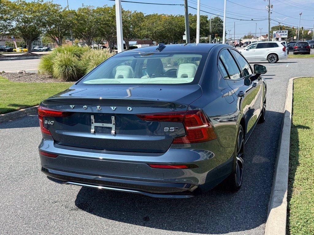 Used 2024 Volvo S60 B5 Plus w/ Climate Package AWD/4WD image 13