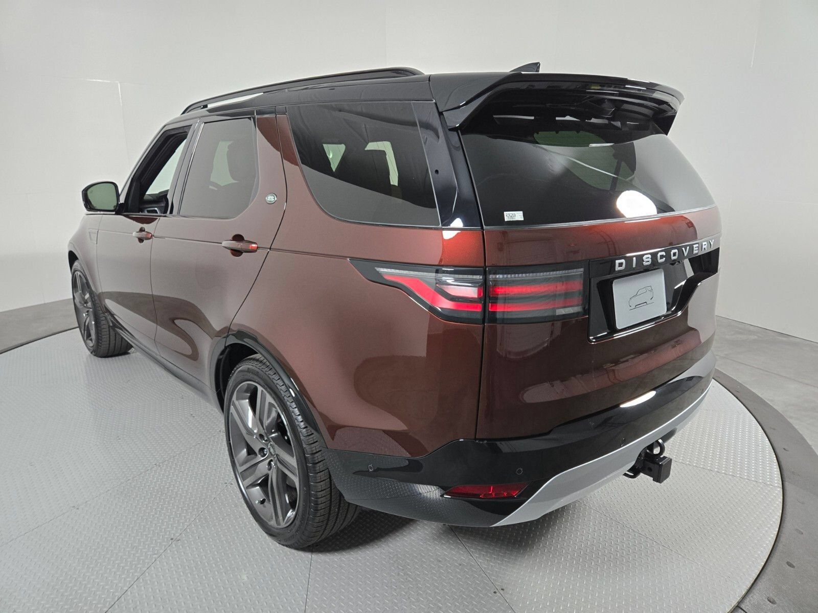 New 2026 Land Rover Discovery Limited Edition AWD/4WD image 17