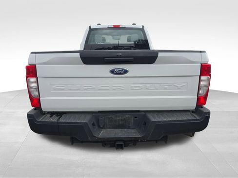 Used 2022 Ford F250 XL w/ Power Equipment Group AWD/4WD image 3