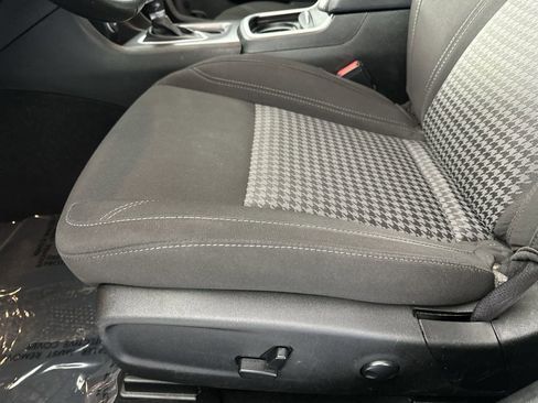 Used 2023 Dodge Charger SXT image 16