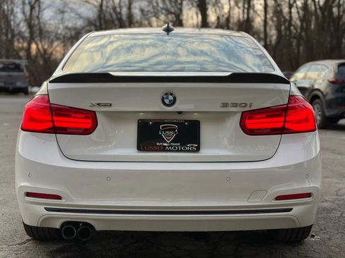 Used 2017 BMW 330i xDrive Sedan image 4