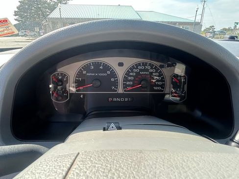 Used 2008 Ford F150 XLT AWD/4WD image 16