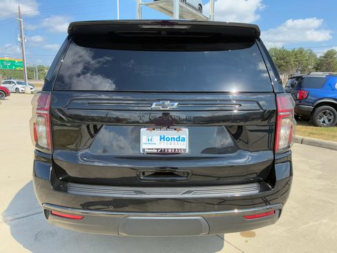 Used 2021 Chevrolet Tahoe Z71 w/ Z71 Off-Road Package image 7