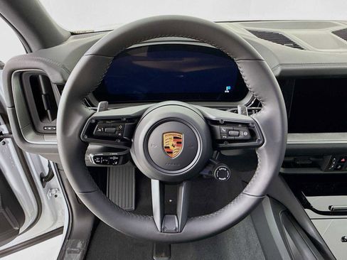New 2026 Porsche Cayenne image 15