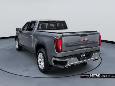 Used 2022 GMC Sierra 1500 SLT w/ SLT Premium Package AWD/4WD image 7