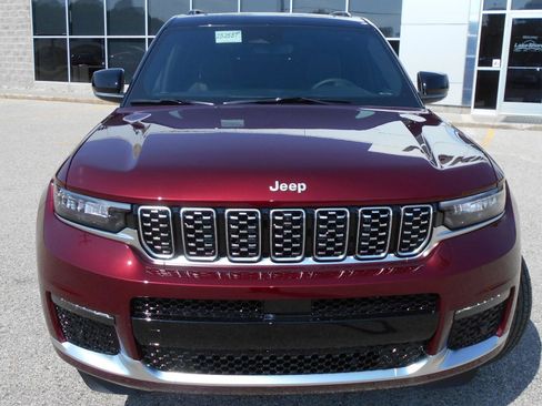 New 2025 Jeep Grand Cherokee L Summit image 36