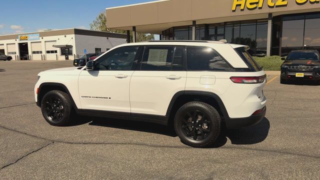 Used 2024 Jeep Grand Cherokee Altitude AWD/4WD image 6