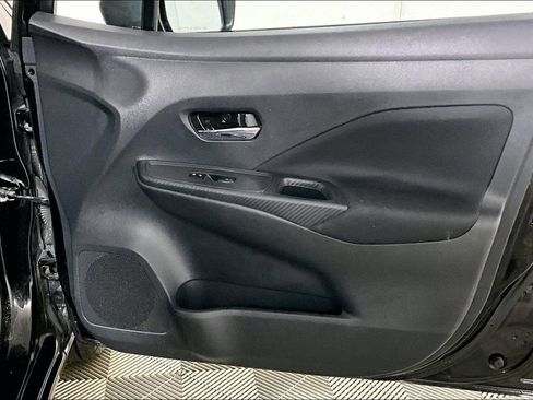 Used 2021 Nissan Versa SV image 24