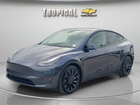 Used 2023 Tesla Model Y Long Range image 1