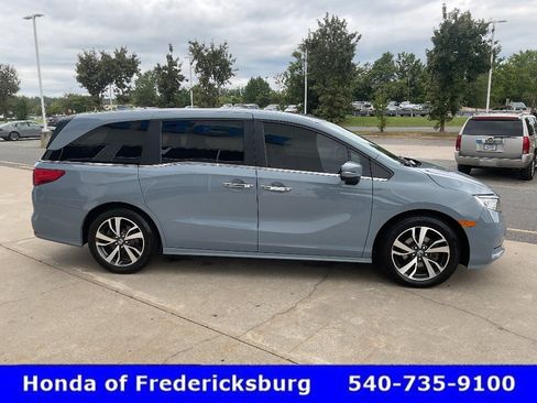 Used 2024 Honda Odyssey Touring image 7