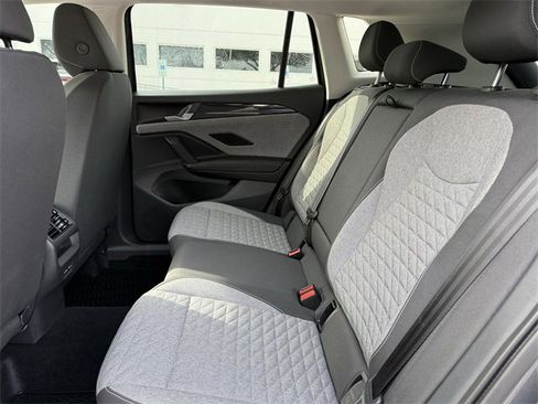 Used 2025 Volkswagen Tiguan S image 24