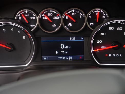Used 2022 Chevrolet Silverado 1500 LT AWD/4WD image 34