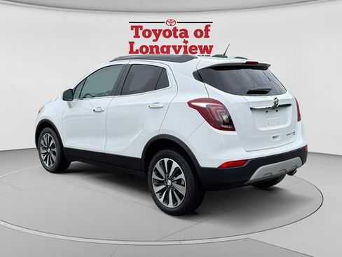 Used 2022 Buick Encore Preferred AWD/4WD image 3