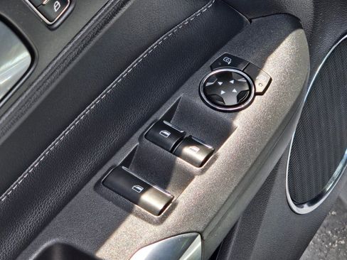 Used 2023 Ford Mustang Premium image 15