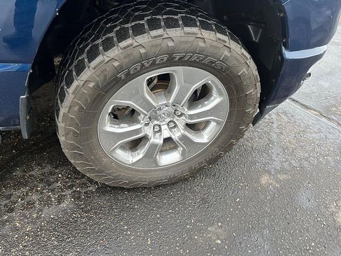 Used 2019 RAM 1500 Big Horn image 12