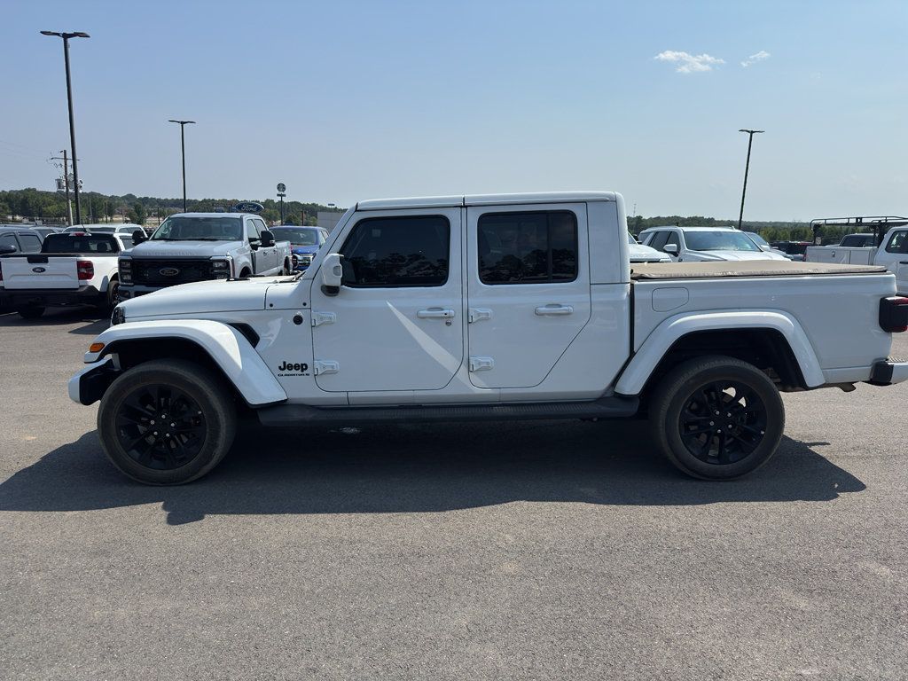 Used 2023 Jeep Gladiator Overland AWD/4WD image 7
