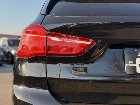 Used 2018 BMW X1 sDrive28i image 9