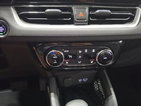 Used 2025 Chevrolet TrailBlazer LT w/ Convenience Package AWD/4WD image 10