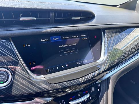 Used 2025 Cadillac XT6 Premium Luxury AWD/4WD image 27