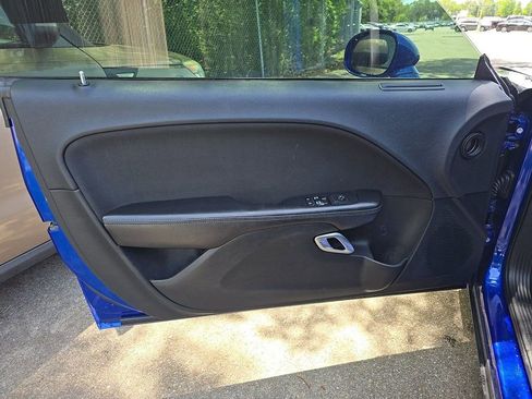 Used 2018 Dodge Challenger R/T RWD image 8