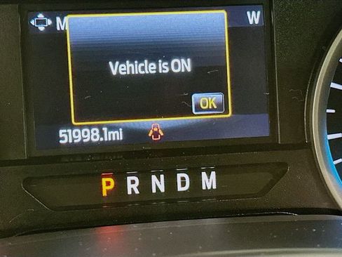 Certified 2022 Ford F250 XLT w/ Black Appearance Package image 9