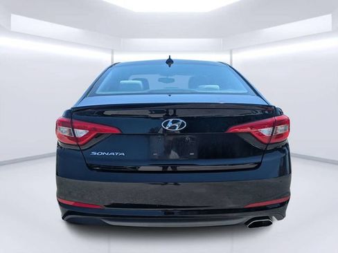 Used 2016 Hyundai Sonata SE FWD image 4