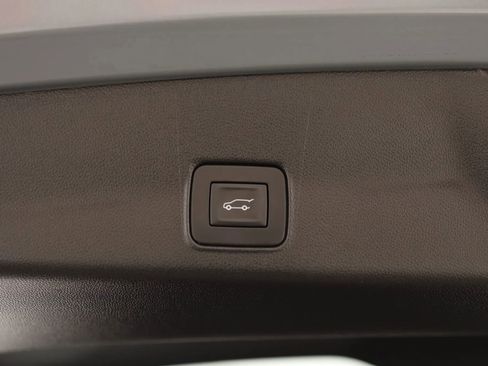 Used 2024 Chevrolet TrailBlazer RS w/ Convenience Package FWD image 52