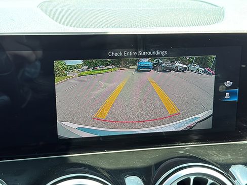 Used 2021 Mercedes-Benz GLB 250 GLB 250 image 22