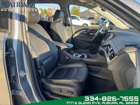 Used 2023 GMC Terrain AT4 image 12