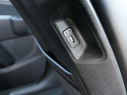 Used 2025 Kia Sorento S FWD image 26