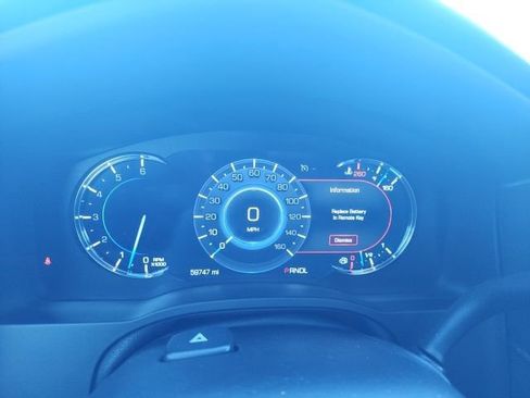 Used 2020 Cadillac Escalade Platinum image 31