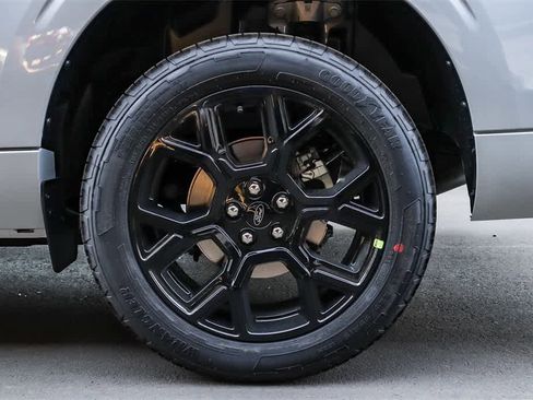 New 2026 Ford Maverick Lobo image 10