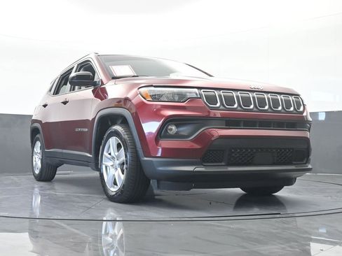 Used 2022 Jeep Compass Latitude image 58