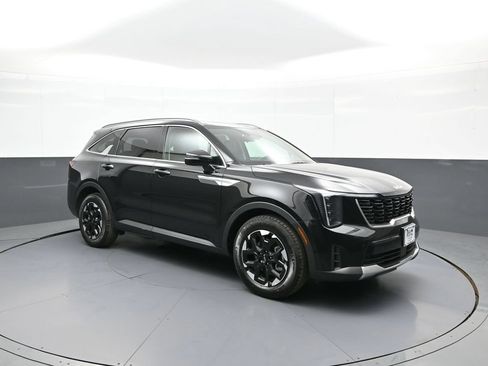 New 2026 Kia Sorento S w/ S Panoramic Sunroof Package FWD image 4