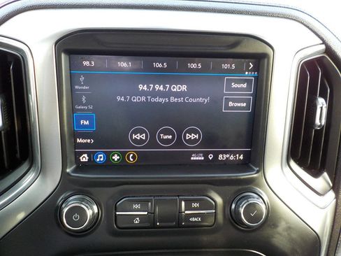 Used 2020 Chevrolet Silverado 1500 LT image 19