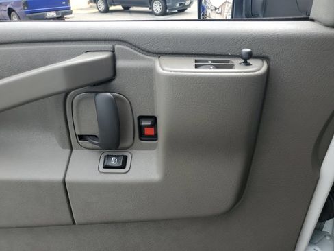 Used 2024 Chevrolet Express 3500 w/ Power Convenience Package RWD image 30