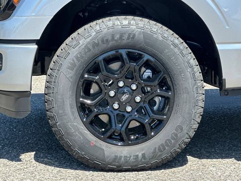 New 2026 Ford F150 XLT w/ FX4 Off-Road Package AWD/4WD image 23