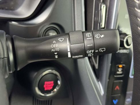 Certified 2025 Subaru Forester Limited image 24