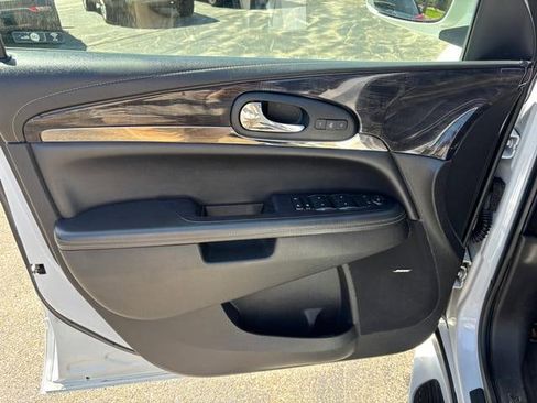 Used 2016 Buick Enclave Leather AWD/4WD image 10