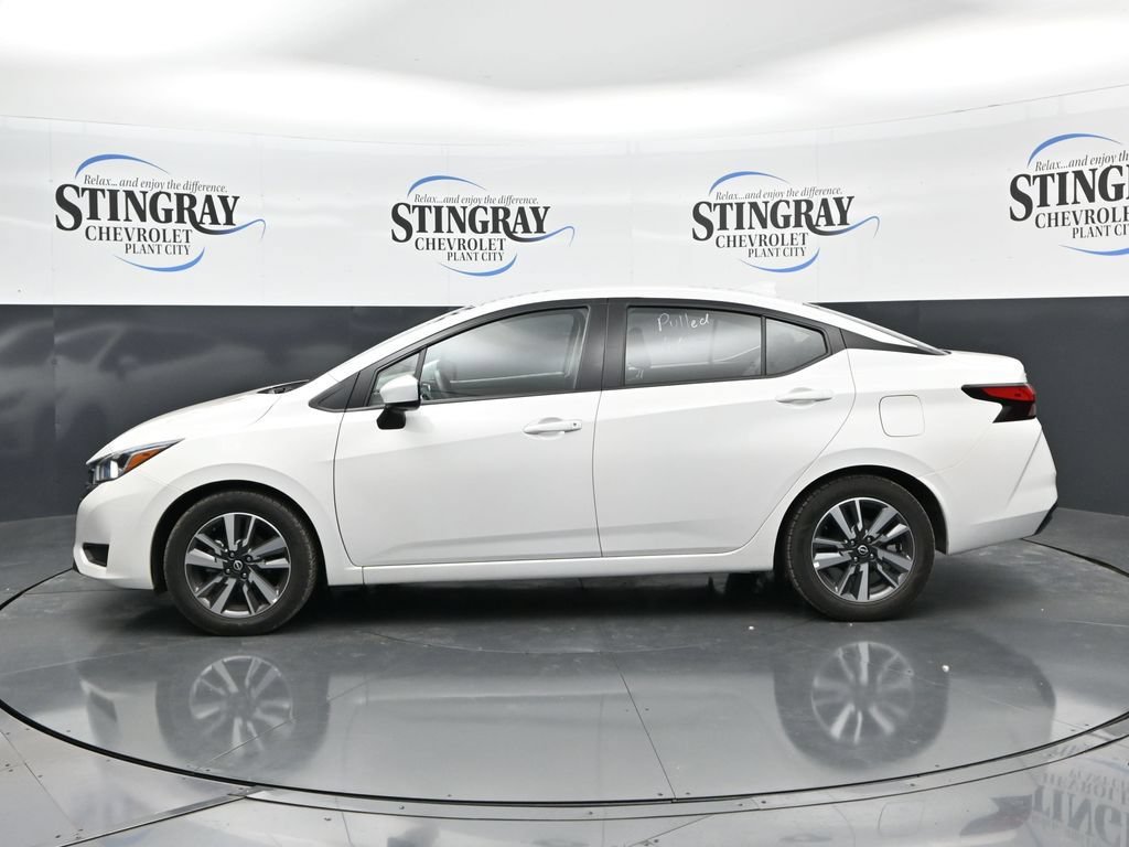 Used 2024 Nissan Versa SV FWD image 4